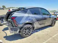 2024 Tesla Model Y фото