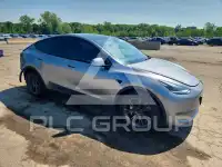 2024 Tesla Model Y фото