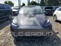 2024 Tesla Model Y фото
