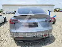 2024 Tesla Model Y фото