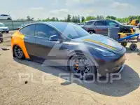 2024 Tesla Model Y фото