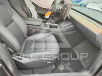 2024 Tesla Model Y фото
