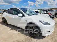 2024 Tesla Model Y фото