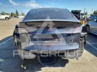 2024 Tesla Model Y фото