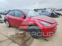 2024 Tesla Model Y фото