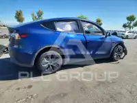 2024 Tesla Model Y фото