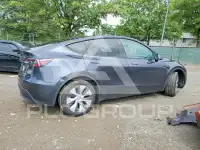 2024 Tesla Model Y фото