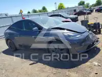2024 Tesla Model Y фото