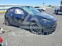 2024 Tesla Model Y фото