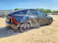 2024 Tesla Model Y фото