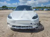 2024 Tesla Model Y фото