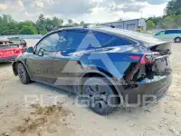 2024 Tesla Model Y фото