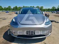 2024 Tesla Model Y фото