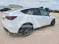 2024 Tesla Model Y photo