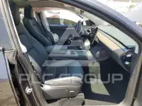 2024 Tesla Model Y фото