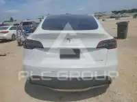 2024 Tesla Model Y фото