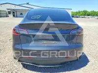 2024 Tesla Model Y фото