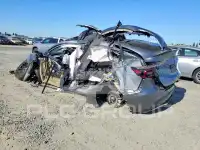 2024 Tesla Model Y фото