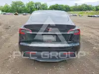 2024 Tesla Model Y photo