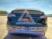 2024 Tesla Model Y фото