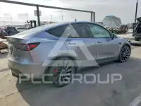 2024 Tesla Model Y фото