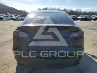 2024 Tesla Model Y фото