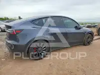 2024 Tesla Model Y фото