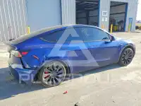 2024 Tesla Model Y фото
