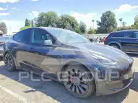 2024 Tesla Model Y фото