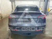 2024 Tesla Model Y photo