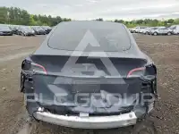 2024 Tesla Model Y фото