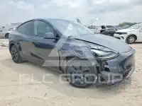 2024 Tesla Model Y фото