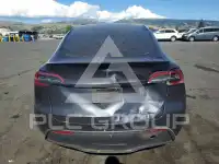 2024 Tesla Model Y фото
