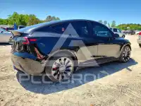 2024 Tesla Model Y фото