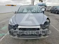 2024 Tesla Model Y фото
