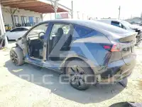 2024 Tesla Model Y фото