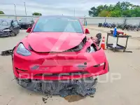 2024 Tesla Model Y photo