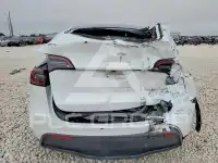 2024 Tesla Model Y фото