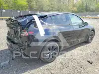 2024 Tesla Model Y фото