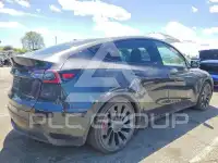 2024 Tesla Model Y фото