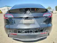 2024 Tesla Model Y фото