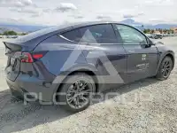 2024 Tesla Model Y photo