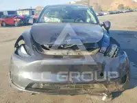 2024 Tesla Model Y фото