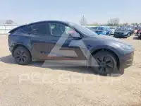 2024 Tesla Model Y фото