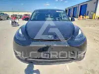 2024 Tesla Model Y фото