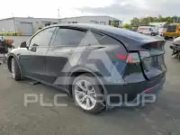 2024 Tesla Model Y фото
