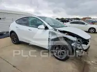 2024 Tesla Model Y фото