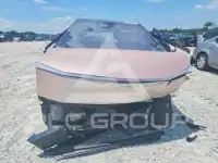 2024 Tesla Cybertruck фото