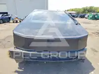 2024 Tesla Cybertruck фото