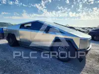2024 Tesla Cybertruck фото